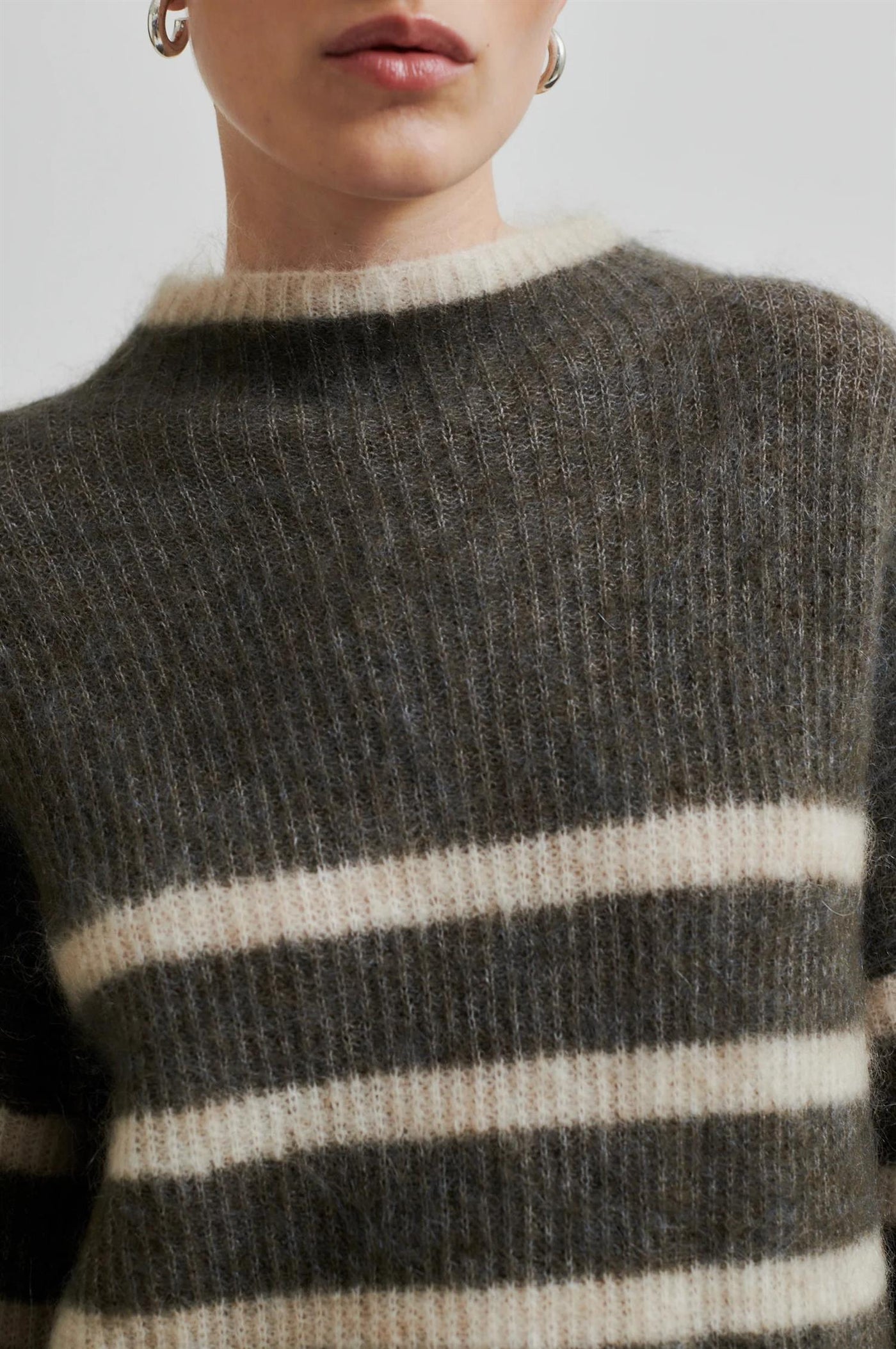 Ovalis Knit T-Neck Chocolate Chip