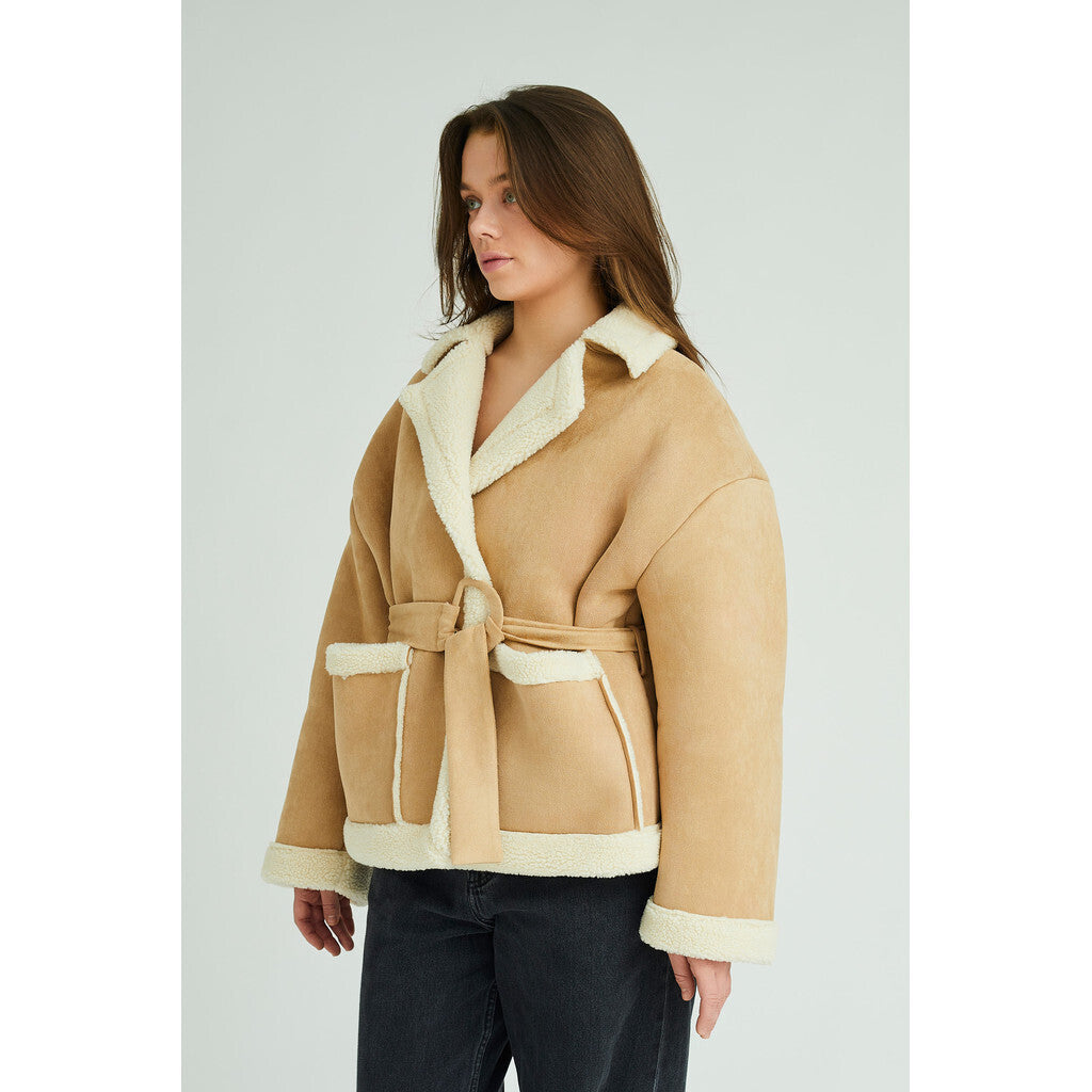 Uria Short Jacket Camel