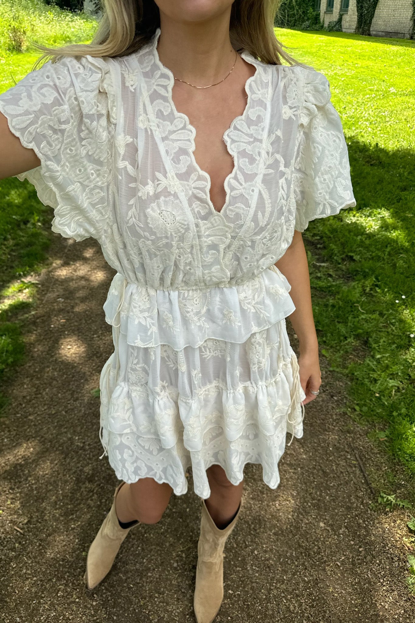 Ellinoric Lace Layer Dress Vintage White