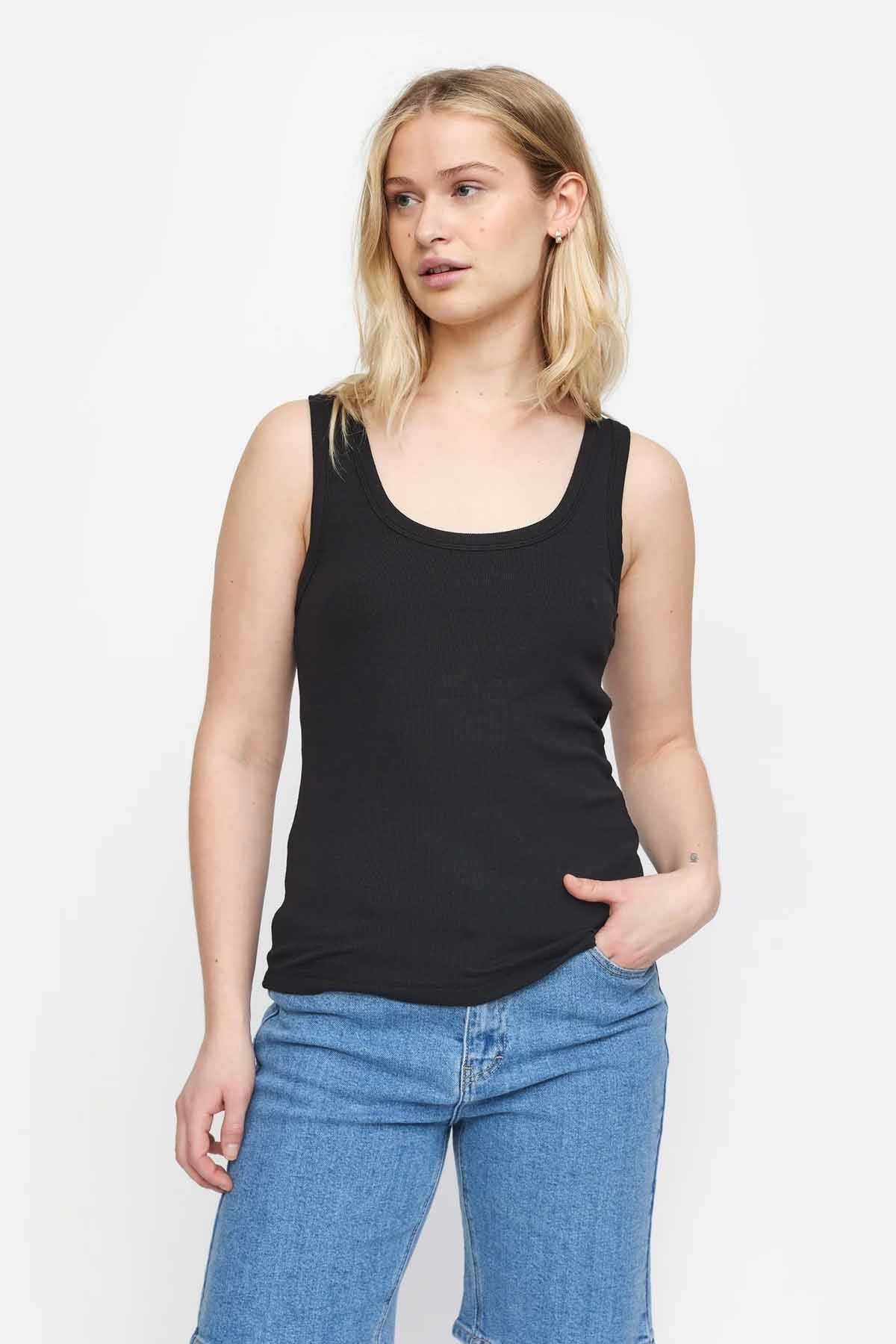 Fenja Tank Black