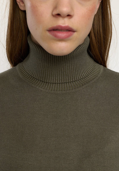 Marla Rollneck Knit Tea Leaf