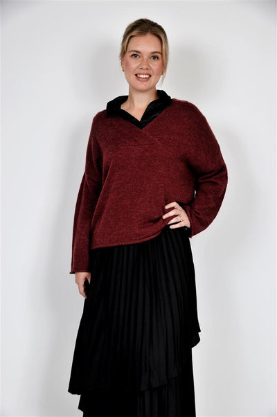 Cozy Sweater v-neck Dark Red